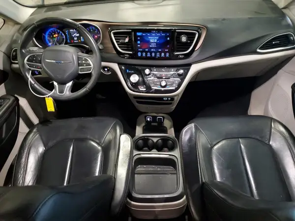 2C4RC1BG7HR809754 2017 CHRYSLER PACIFICA - Image 8