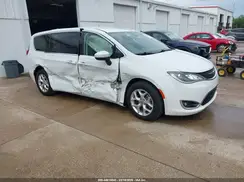 2C4RC1BG7HR811259 2017 CHRYSLER PACIFICA