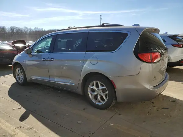 2C4RC1BG7HR816154 2017 CHRYSLER PACIFICA - Image 2