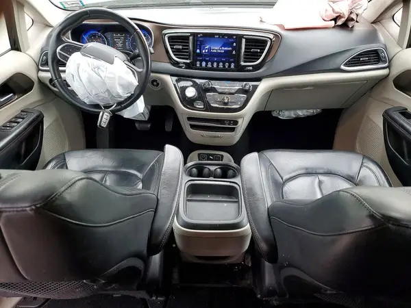 2C4RC1BG7HR820639 2017 CHRYSLER PACIFICA - Image 8