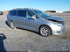 2C4RC1BG7HR820740 2017 CHRYSLER PACIFICA