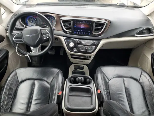 2C4RC1BG7HR831995 2017 CHRYSLER PACIFICA - Image 8