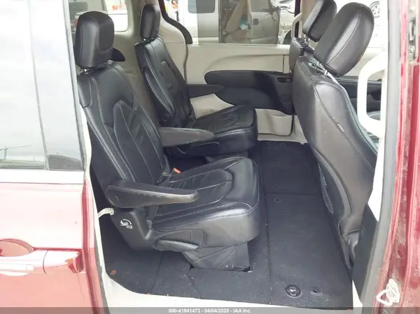 2C4RC1BG7HR835819 2017 CHRYSLER PACIFICA - Image 8
