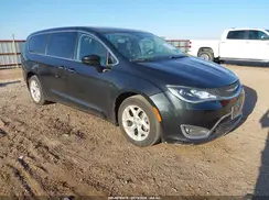 2C4RC1BG7HR851082 2017 CHRYSLER PACIFICA
