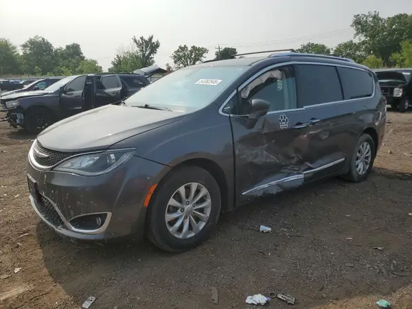 2C4RC1BG7JR100666 2018 CHRYSLER PACIFICA - Image 1