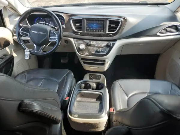 2C4RC1BG7JR100666 2018 CHRYSLER PACIFICA - Image 8