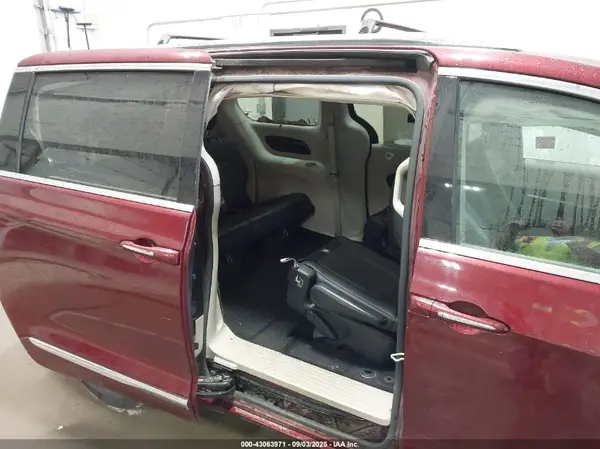 2C4RC1BG7JR101008 2018 CHRYSLER PACIFICA - Image 8