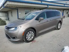 2C4RC1BG7JR102708 2018 CHRYSLER PACIFICA