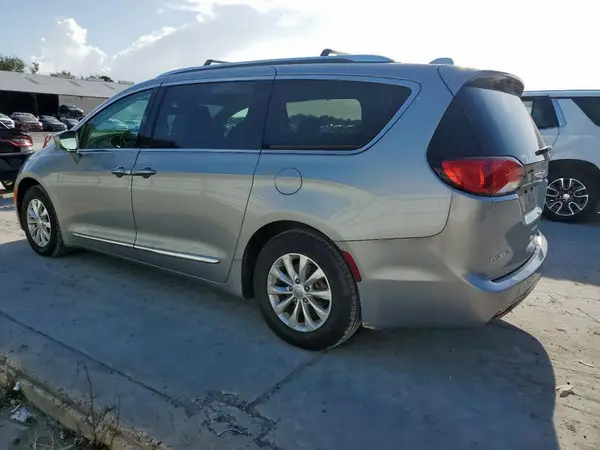 2C4RC1BG7JR110226 2018 CHRYSLER PACIFICA - Image 2