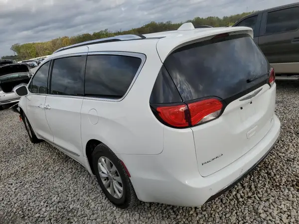 2C4RC1BG7JR110405 2018 CHRYSLER PACIFICA - Image 2