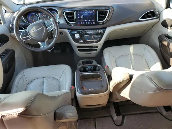 2C4RC1BG7JR115233 2018 CHRYSLER PACIFICA - Image 8