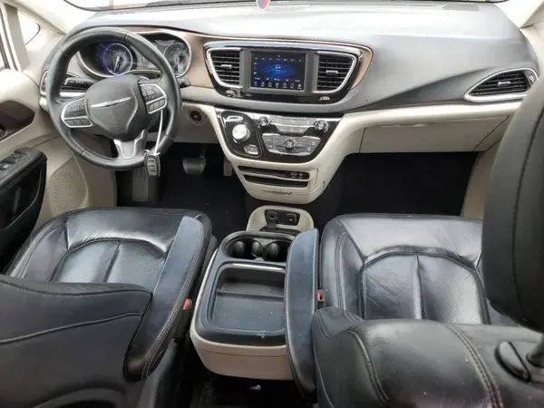2C4RC1BG7JR120383 2018 CHRYSLER PACIFICA - Image 8