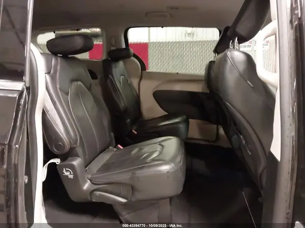 2C4RC1BG7JR123817 2018 CHRYSLER PACIFICA - Image 8