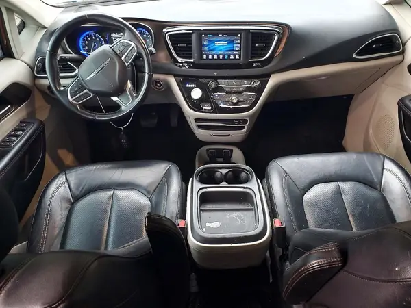 2C4RC1BG7JR126457 2018 CHRYSLER PACIFICA - Image 8