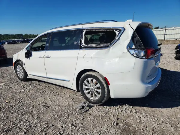 2C4RC1BG7JR141895 2018 CHRYSLER PACIFICA - Image 2