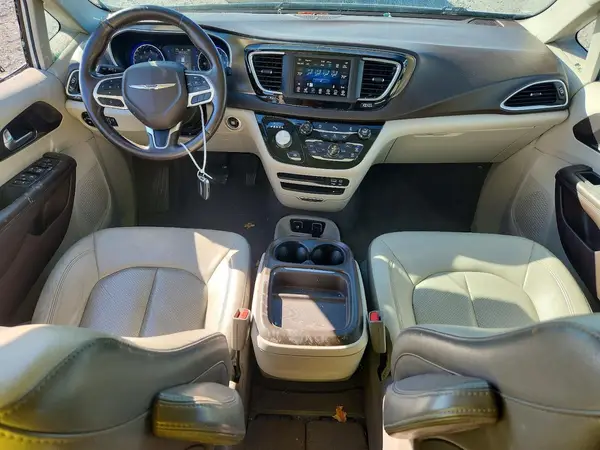 2C4RC1BG7JR141895 2018 CHRYSLER PACIFICA - Image 8