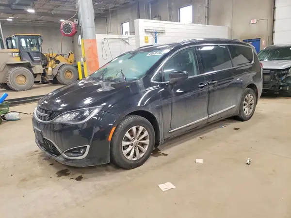 2C4RC1BG7JR142965 2018 CHRYSLER PACIFICA - Image 1
