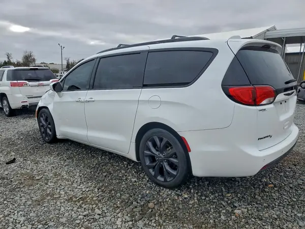 2C4RC1BG7JR165100 2018 CHRYSLER PACIFICA - Image 2
