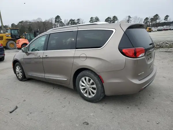 2C4RC1BG7JR171012 2018 CHRYSLER PACIFICA - Image 2