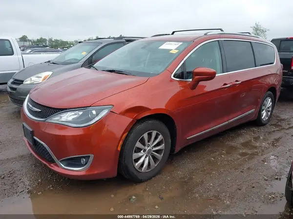 2C4RC1BG7JR171981 2018 CHRYSLER PACIFICA - Image 2