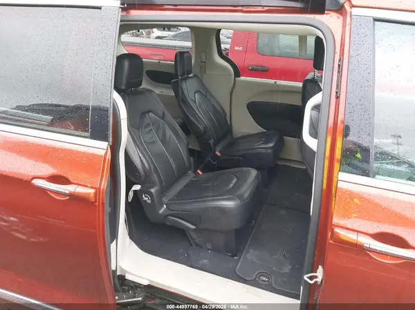 2C4RC1BG7JR171981 2018 CHRYSLER PACIFICA - Image 8