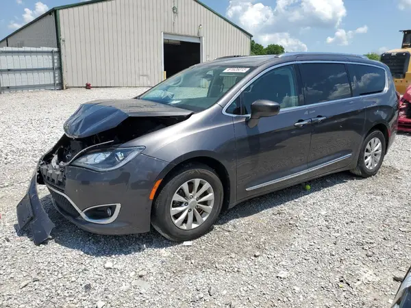 2C4RC1BG7JR174427 2018 CHRYSLER PACIFICA - Image 1