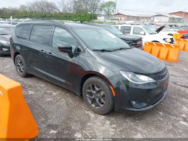 2C4RC1BG7JR174430 2018 CHRYSLER PACIFICA - Image 1