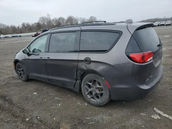 2C4RC1BG7JR175156 2018 CHRYSLER PACIFICA - Image 2