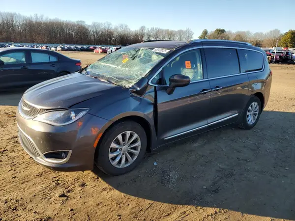 2C4RC1BG7JR185802 2018 CHRYSLER PACIFICA - Image 1