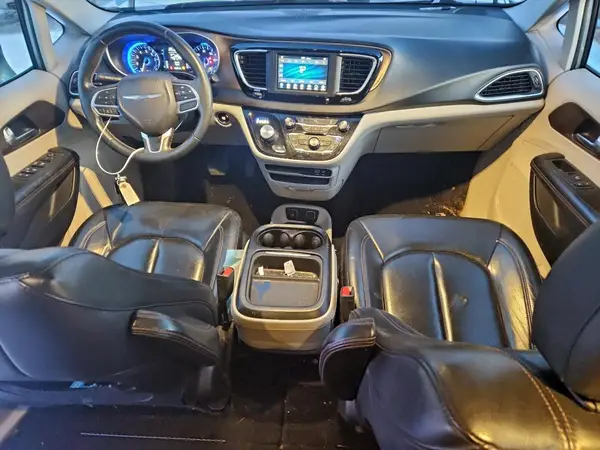 2C4RC1BG7JR185833 2018 CHRYSLER PACIFICA - Image 8