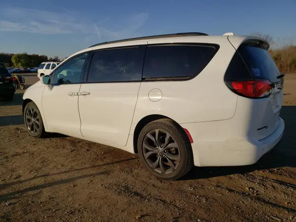 2C4RC1BG7JR187534 2018 CHRYSLER PACIFICA - Image 2