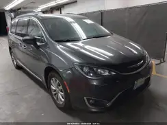 2C4RC1BG7JR214327 2018 CHRYSLER PACIFICA