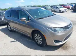 2C4RC1BG7JR217406 2018 CHRYSLER PACIFICA