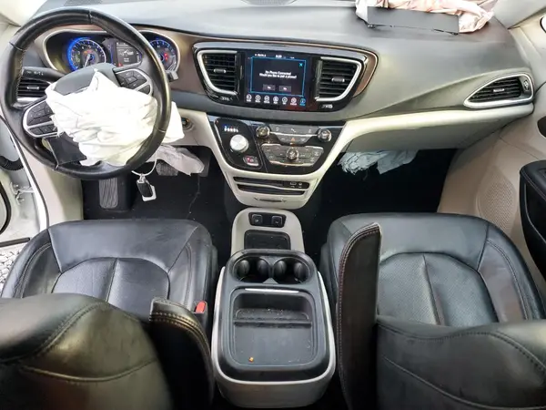 2C4RC1BG7JR217423 2018 CHRYSLER PACIFICA - Image 8