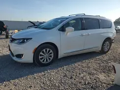 2C4RC1BG7JR217650 2018 CHRYSLER PACIFICA