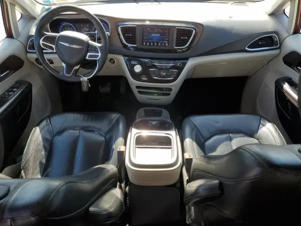 2C4RC1BG7JR217762 2018 CHRYSLER PACIFICA - Image 8
