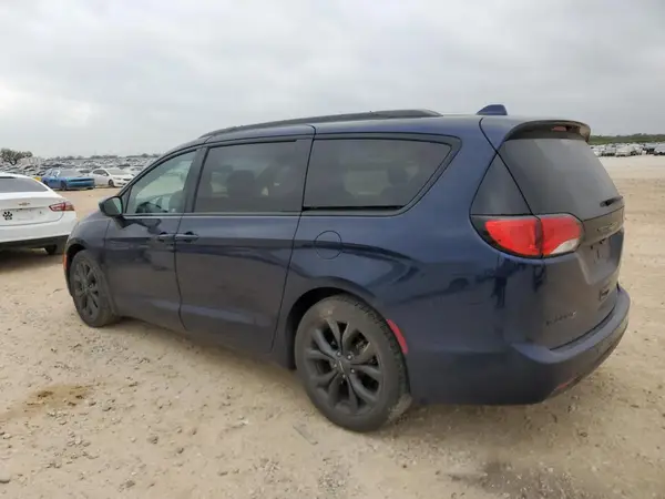 2C4RC1BG7JR228003 2018 CHRYSLER PACIFICA - Image 2