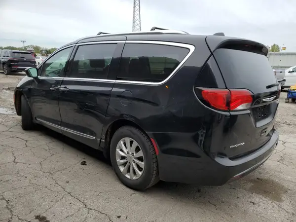 2C4RC1BG7JR233282 2018 CHRYSLER PACIFICA - Image 2