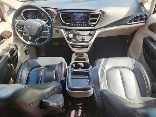 2C4RC1BG7JR233556 2018 CHRYSLER PACIFICA - Image 8