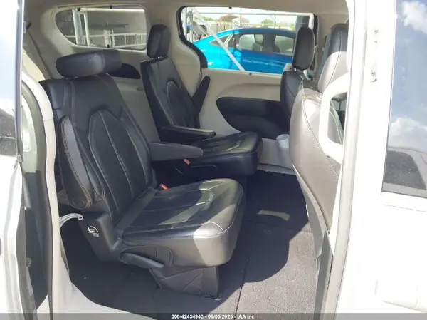 2C4RC1BG7JR246131 2018 CHRYSLER PACIFICA - Image 8