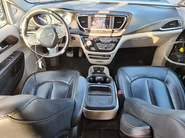 2C4RC1BG7JR252933 2018 CHRYSLER PACIFICA - Image 8