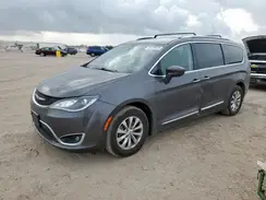 2C4RC1BG7JR256822 2018 CHRYSLER PACIFICA