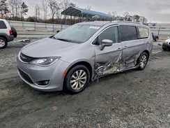 2C4RC1BG7JR257243 2018 CHRYSLER PACIFICA
