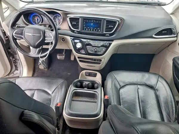 2C4RC1BG7JR257243 2018 CHRYSLER PACIFICA - Image 8