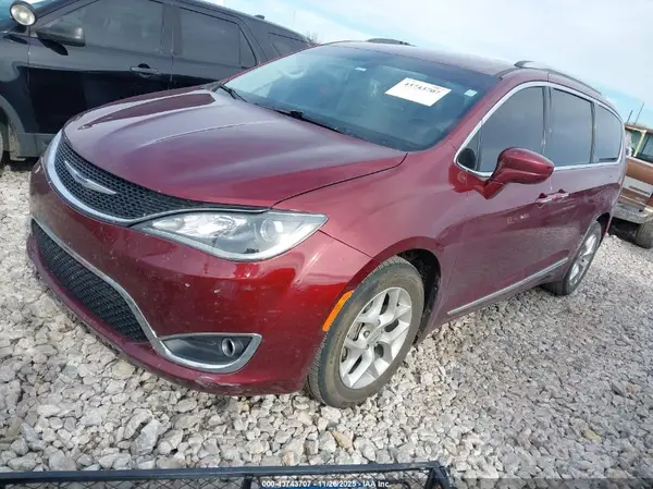2C4RC1BG7JR271272 2018 CHRYSLER PACIFICA - Image 2