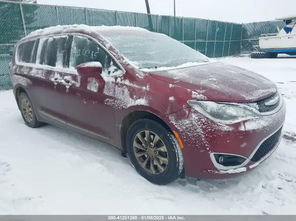 2C4RC1BG7JR279663 2018 CHRYSLER PACIFICA - Image 1