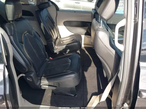 2C4RC1BG7JR294647 2018 CHRYSLER PACIFICA - Image 8