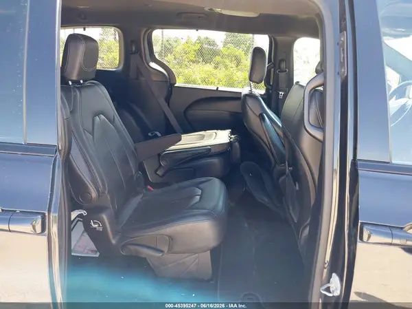 2C4RC1BG7JR351400 2018 CHRYSLER PACIFICA - Image 8