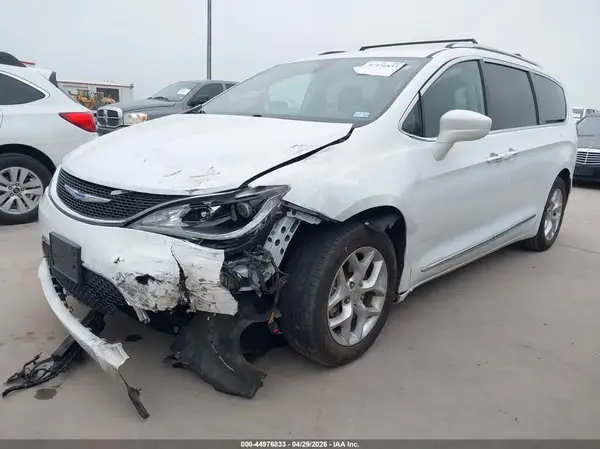2C4RC1BG7JR352305 2018 CHRYSLER PACIFICA - Image 2