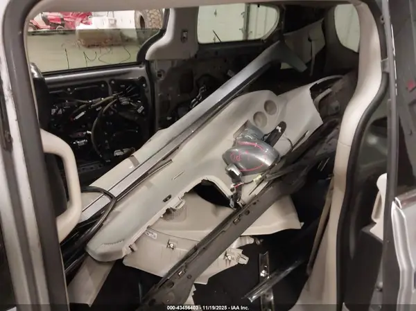 2C4RC1BG7JR354393 2018 CHRYSLER PACIFICA - Image 8